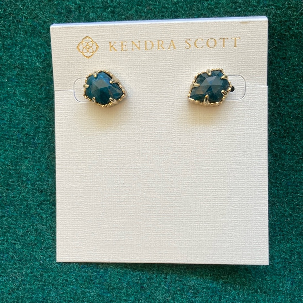Kendra Scott stud earrings dark teal in gold frame